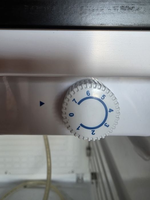 Vând dozator de bere / frigider pentru butoaie (kegerator) Klarstein