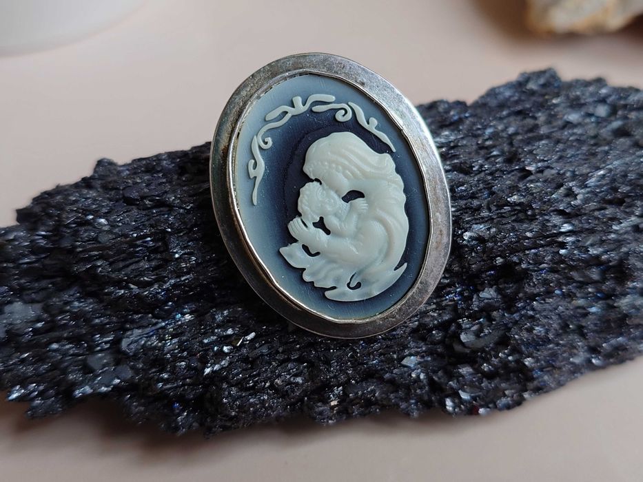 Broșă vintage din argint 925 cu camee „Mamă & copil”