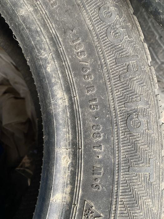 8 броя гуми в добро състояние