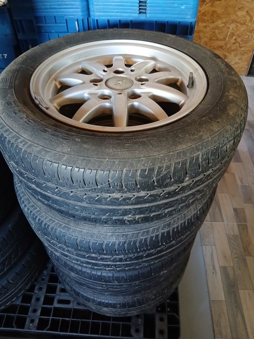 690 lei Set 5 jante aliaj BMW E36 ,rezerva originala ,anvelope in stare buna DOT 2017