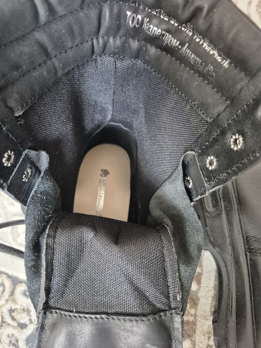 Берцы новые кожанные 42 р