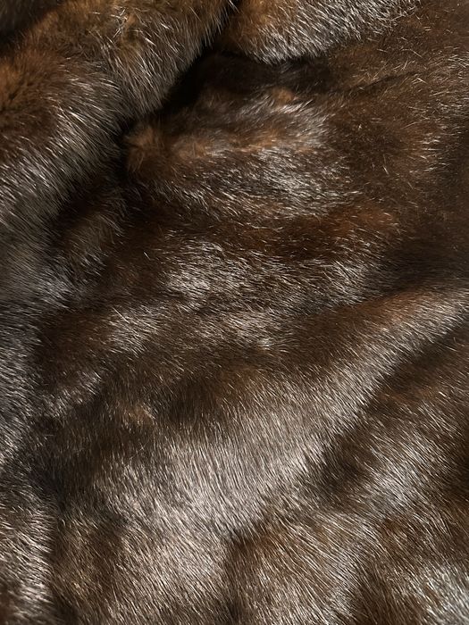 Продам норковую шубу