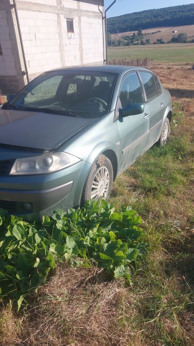 Vând Renault megane 2 1.6 benzina  fără itp și asigurare