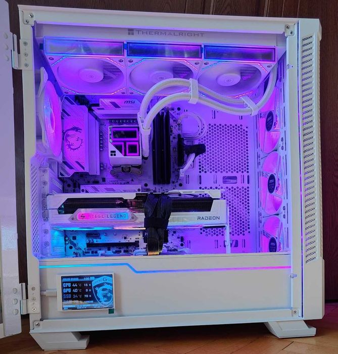 Геймърски компютър Ryzen 7 9700x, AMD Radeon RX 9070 XT, 32gb ddr5, 1tb nvme