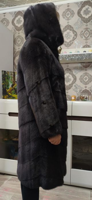Продам шубу норковую