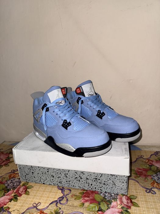 Vand jordan 4 Unc