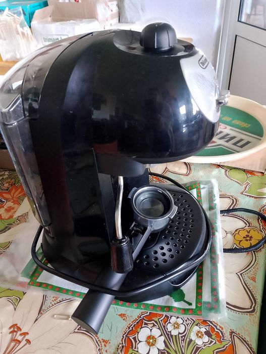 Кафемашина DeLonghi