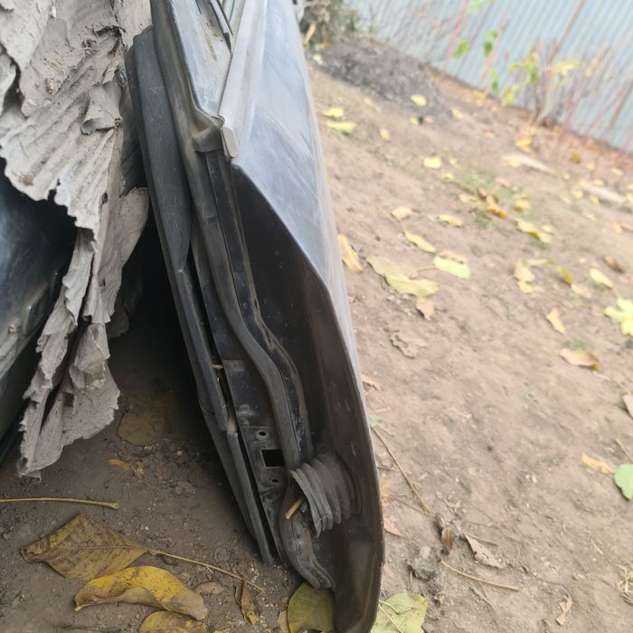 Продам двери на мерседес 124 купэ