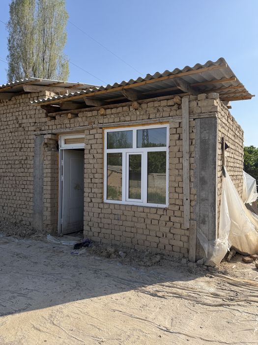 Зангиота тумани 7 сотка ер 1 хонали уй бор аренда