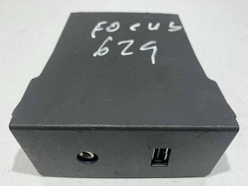 Interfata intrare aux si usb Ford Focus 3 BM51-A044L28-ADW Break