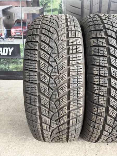 235/60/18 GOODYEAR 4бр