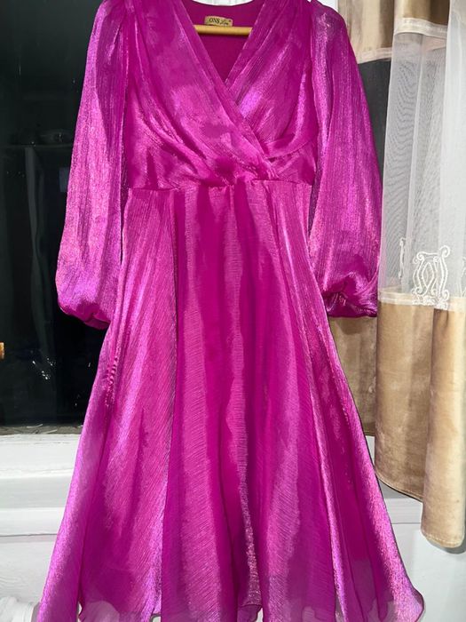 Платье вечерные