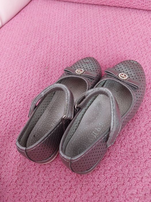 Продам детскую обувь 29рр