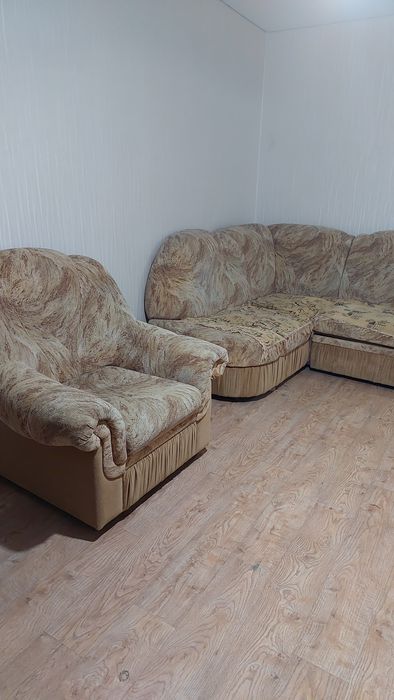 Продам угловой  диван