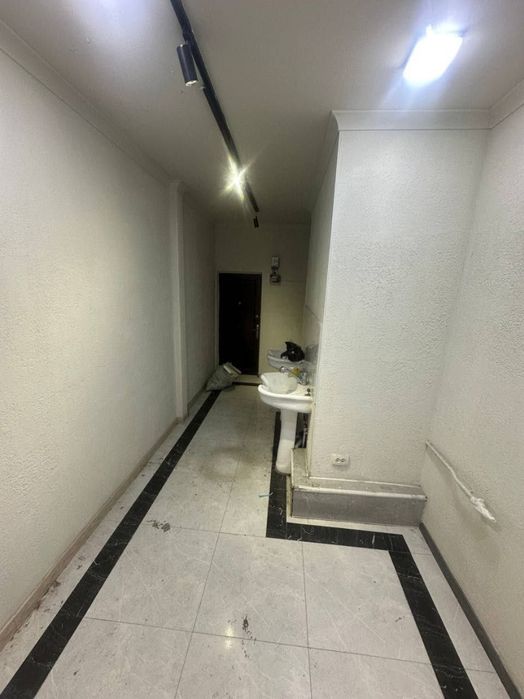 Чиланзар 18 вдоль дороги 40м² +подвал 20м²