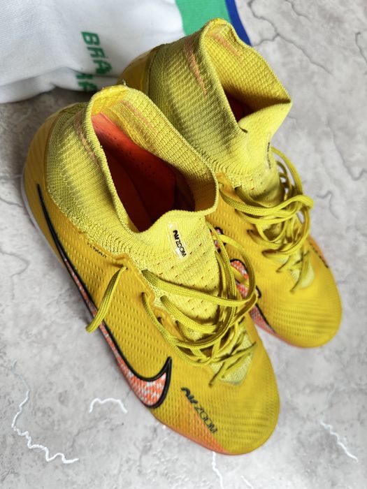 Сороконожки и форма футбольная