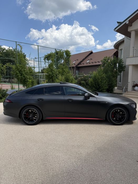 Mercedes-AMG GT 43 4MATIC+ | 2022 | Configurație premium | Gri Grafit / Piele Roșie