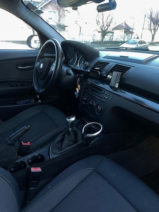 BMW Seria 1 e87 / 118D /  2009 / 2.0 Motorina Manual