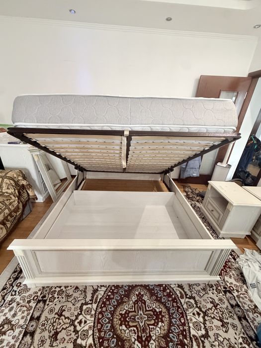 Кровать с ящиком