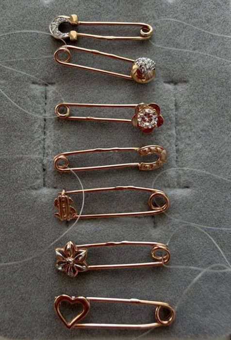 Золотые булавки 2’5-3 см