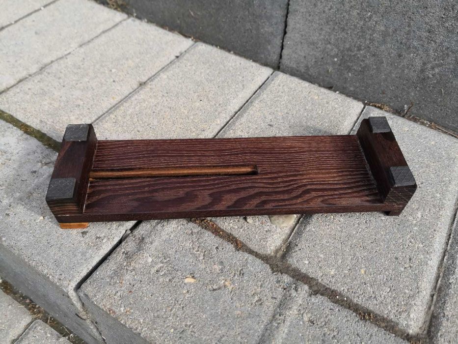 Suport universal din lemn pentru piatra de ascutit