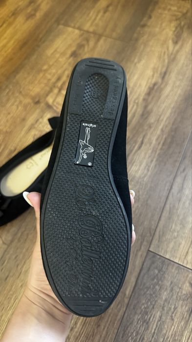 Продам женские балетки