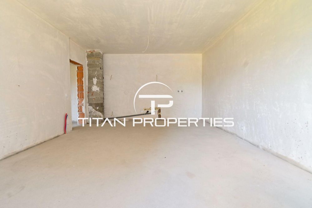 Тристаен,за продажба , ж.к. Красно Село