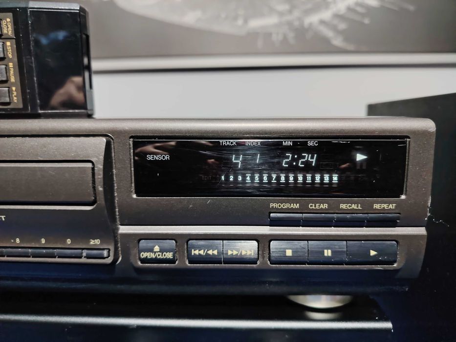 TECHNIS SL-PG590 Compact Disc Player CD player cu telecomanda Technis.