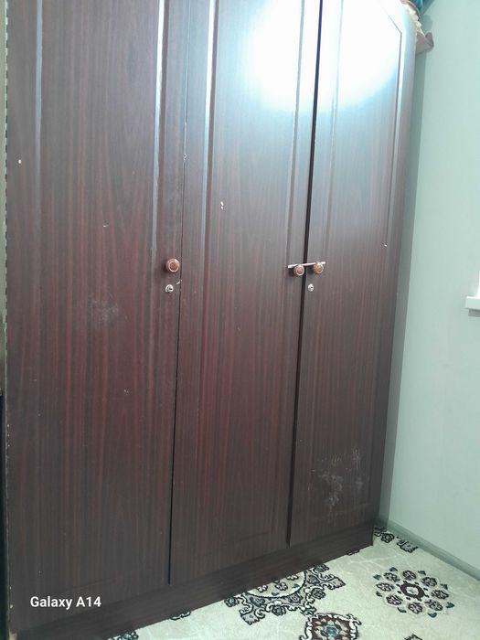 Mebel sotiladi spalni garnitur