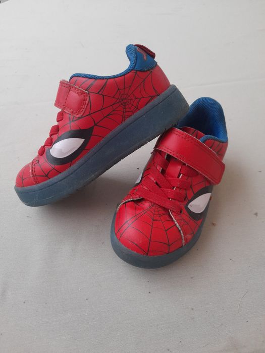 Papuci copii diferite marimi