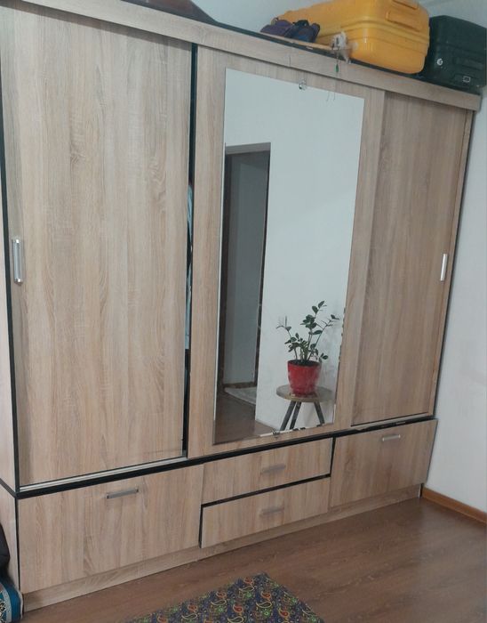 Продаю шифонер очень крепкий