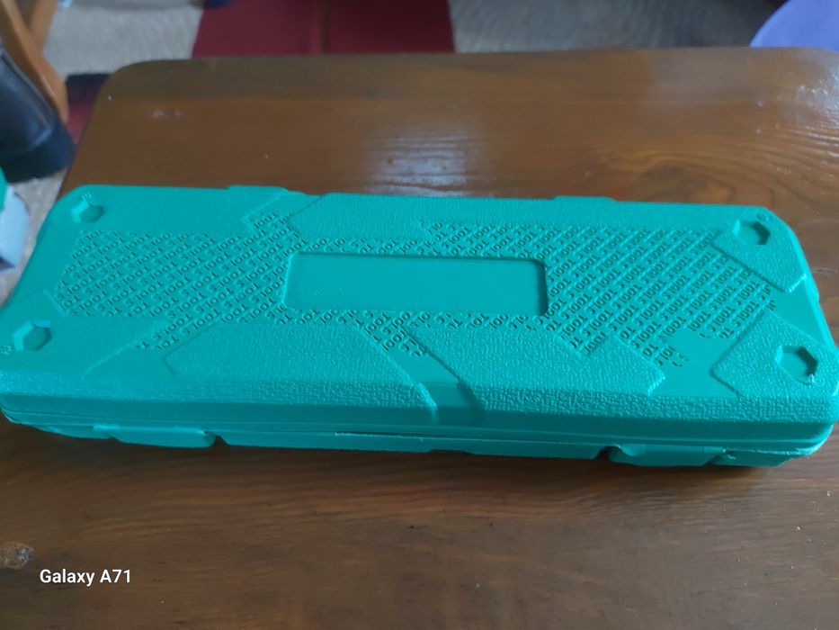 Продам набор головок