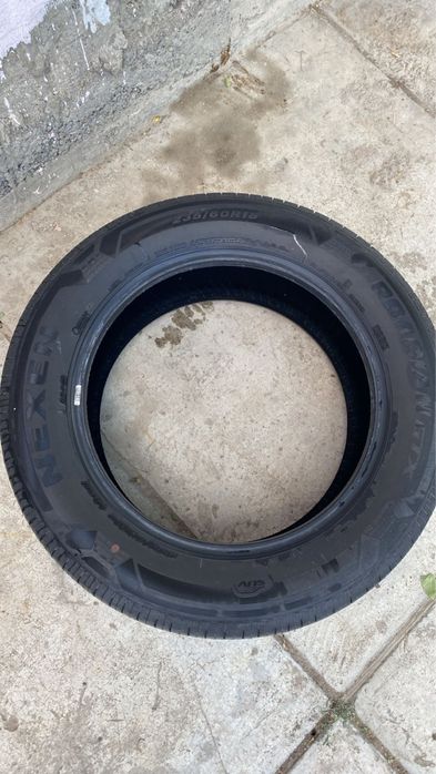 235/60R18. 1.сезон только ездил