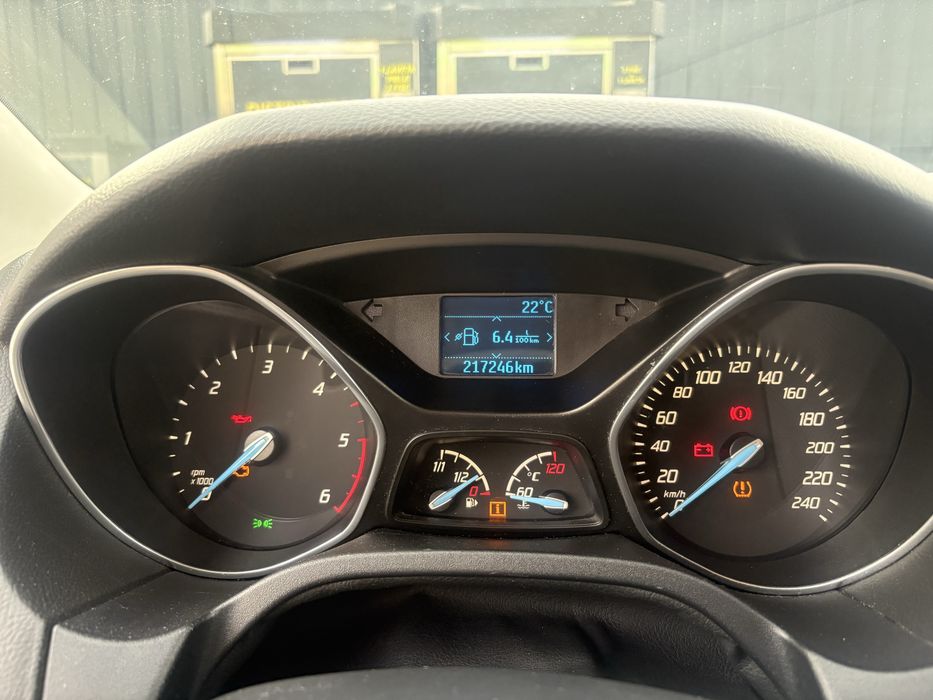 FORD Focus 2014 — imagine 4