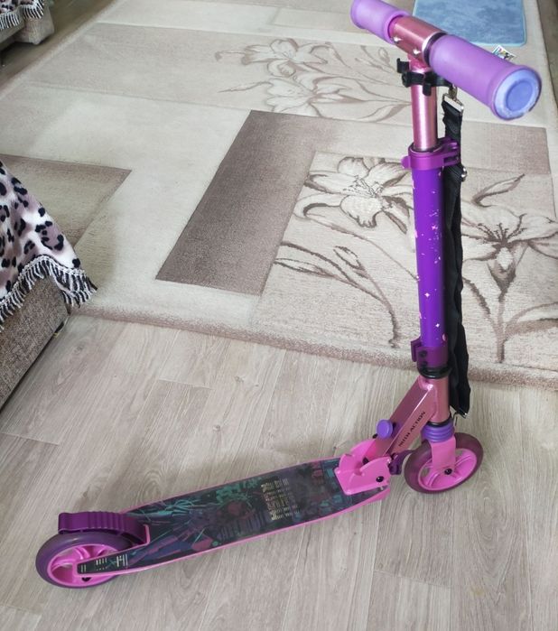 Самокат для девочки