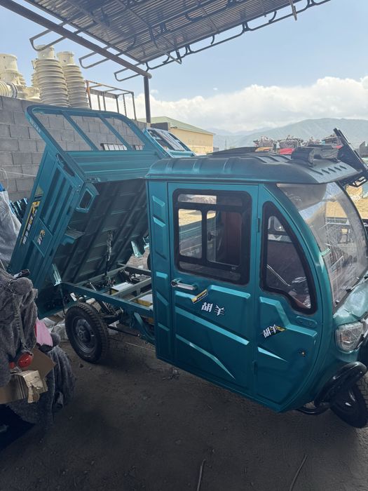 муравей трицикл с кабиной электричка