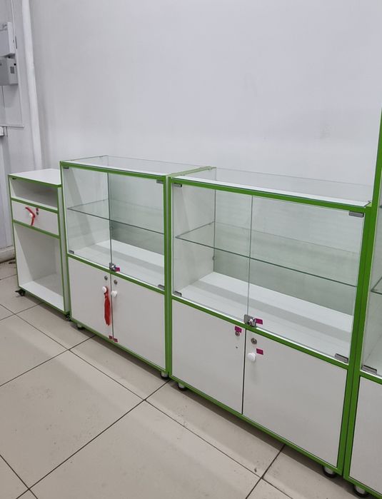 Тумба, шкаф для торговой точки