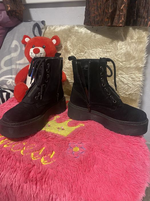 Ghete piele marca Venezia