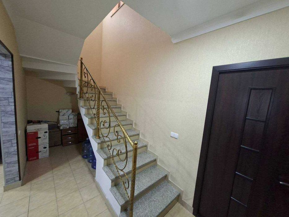 Продаётся 3-х уровневый ТАУН ХАУС,  Циалковский, 130м2.