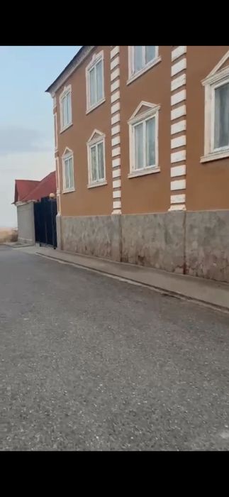 3 коттедж сотилади (2 каватли)