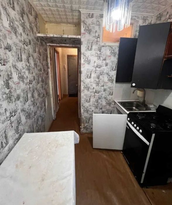 Продам малосемейку в р-не Емшана