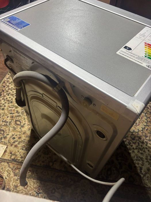 Kir yuvish mashinasi 6kg xolati ideal zor ishlab turgan moshina