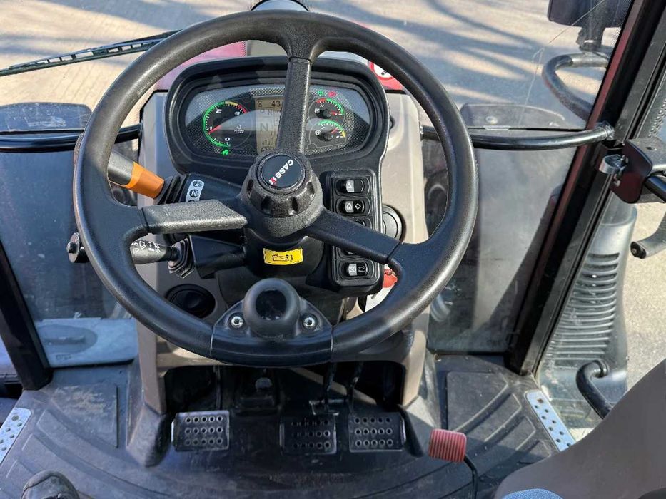 Трактор колесный Case IH Luxum 110