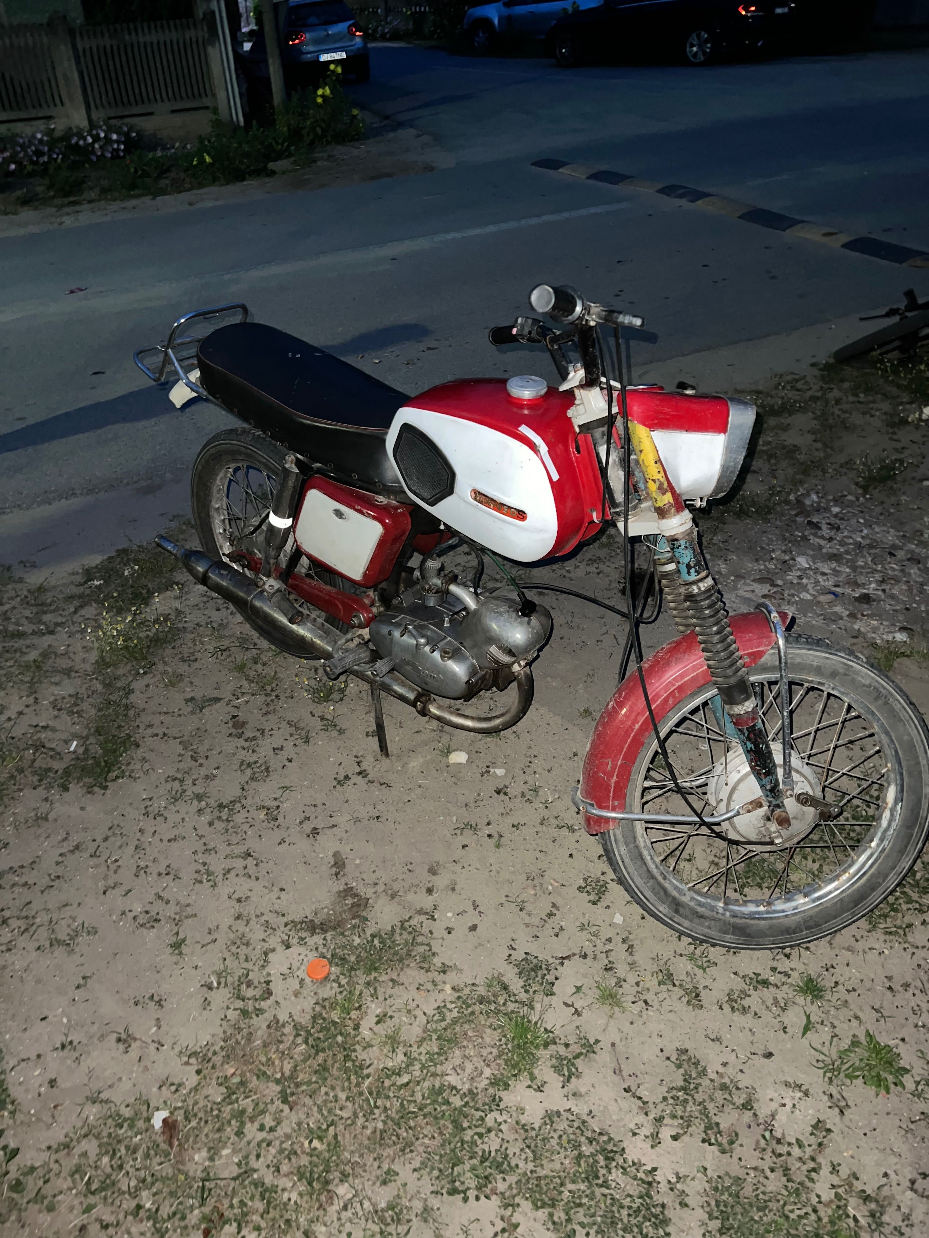 Mobra super 50 motor si set original (fac si schimb) Craiova • OLX.ro