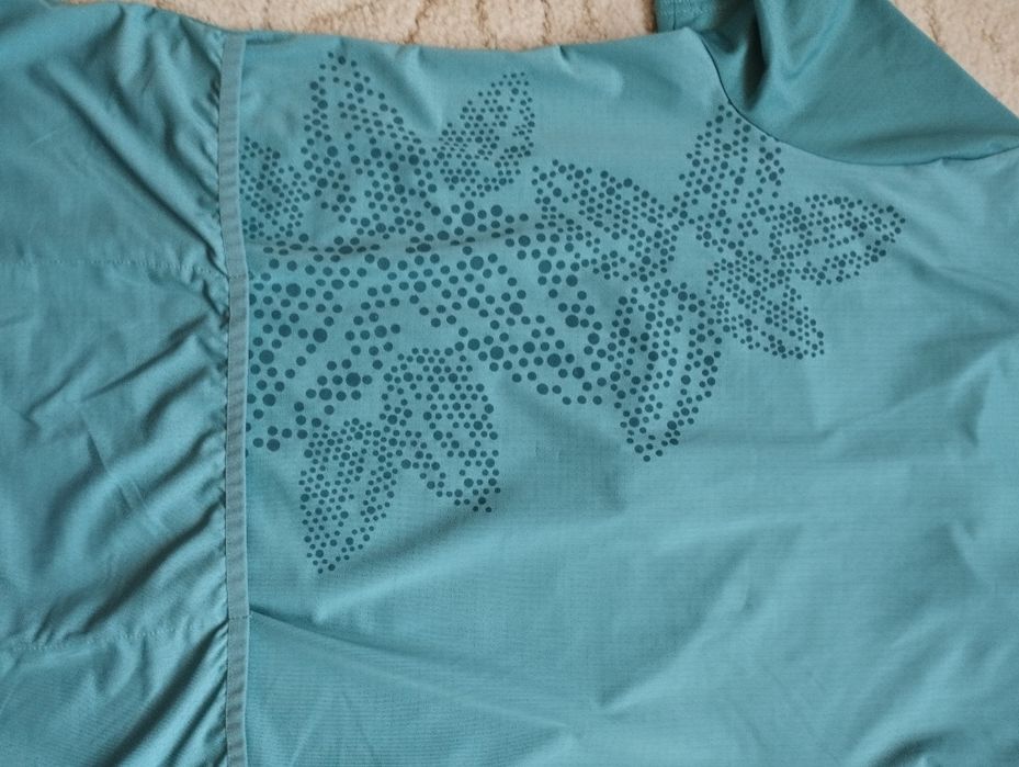 Tricou sport(damă), în stare foarte bună