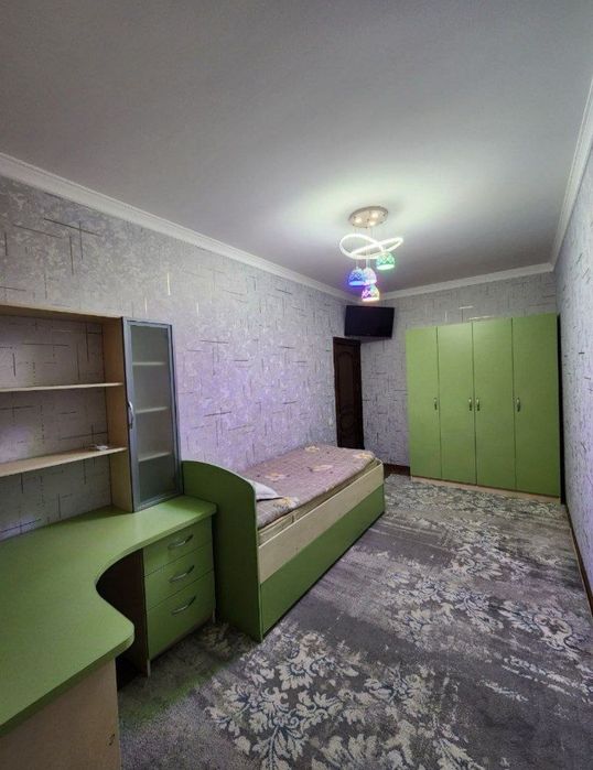 Arenda kvartira Qora qamish 2/4 remonti zor 4 xonali
