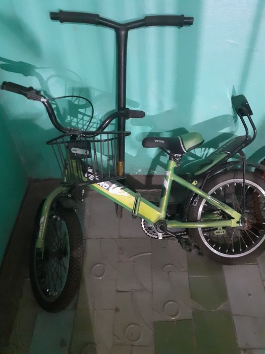 Продам велосипед детский ,нормальный просто слетела цепь за 70000т.