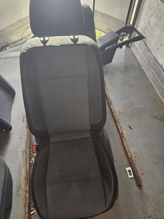 Салон  за  vw passat B8