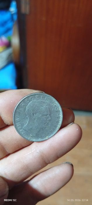 Vând monede vechi 100 lei