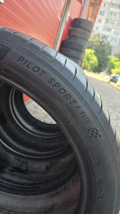 Летни гуми 275 40 22 4бр Michelin PS4 SUV